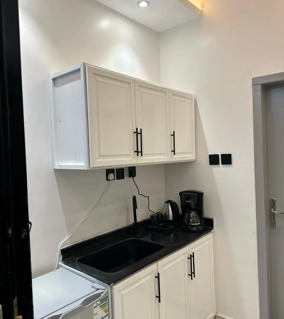 شقة بجلسة خارجيه رايقه وجميله . Apartment Riyadh