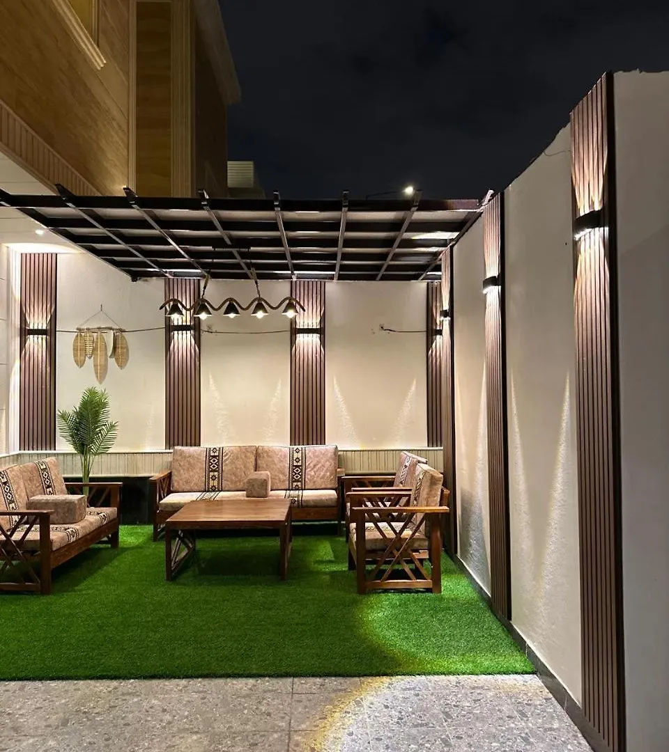 شقة بجلسة خارجيه رايقه وجميله . Apartment Riyadh